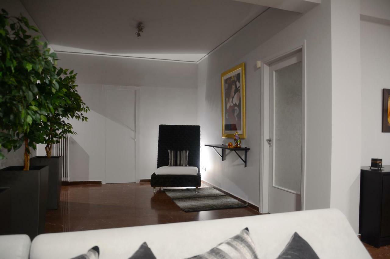 Modern & Classy Central Apartment Athens Ngoại thất bức ảnh
